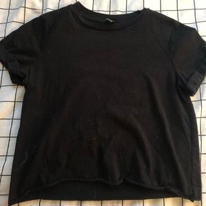 raw cropped black t-shirt